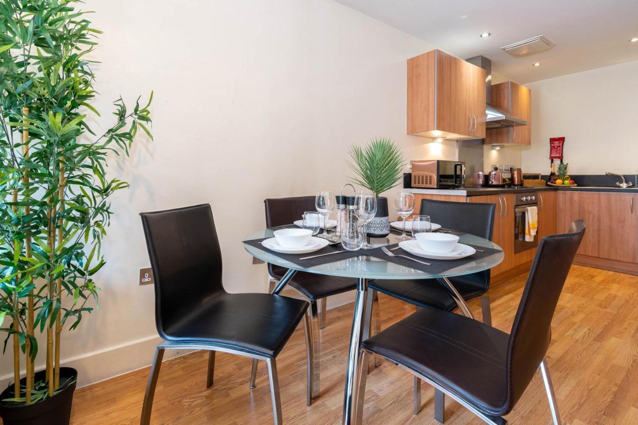 Haus City Centre Apartment - Arcadian -Balcony - Secure Parking - Wifi-Smart Tv - China Town -Top Rated Birmingham Exteriör bild